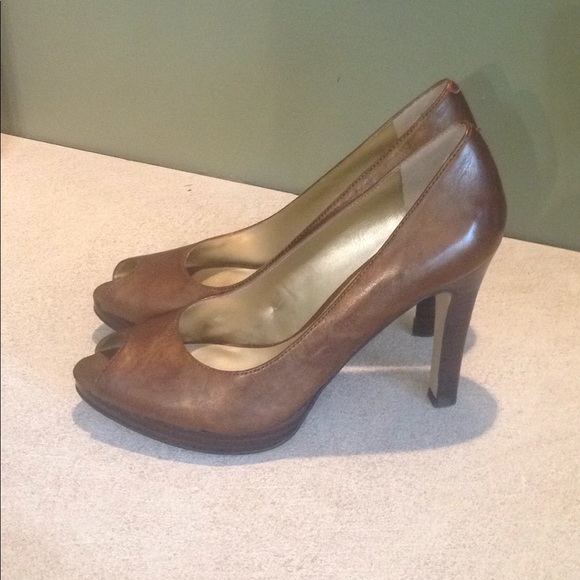Nine West Shoes - Nine West copper leather peep toe heel size 7.5